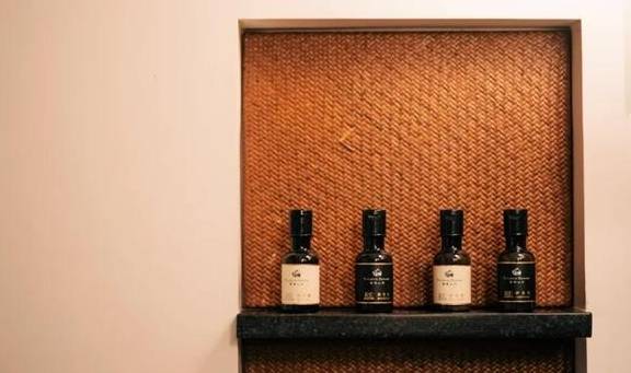 原创 她当然有皱纹,可是开怀大笑的时候,连皱纹也美极了33