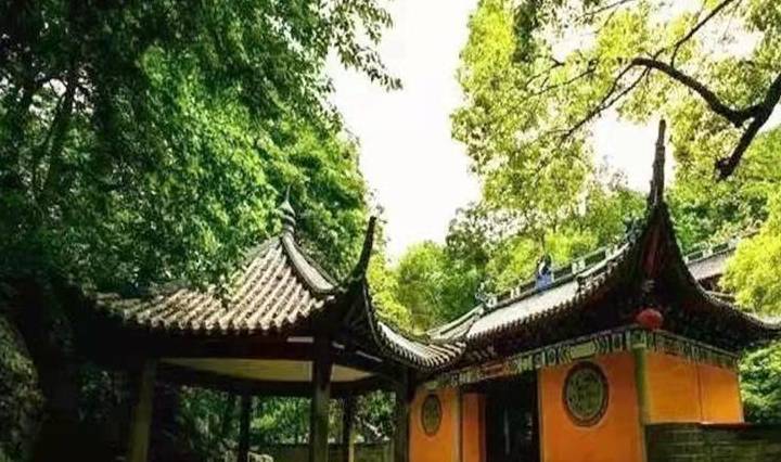 原创 杭州一座深受百姓喜爱的山,仅有237米,却有“万山之祖”之称1