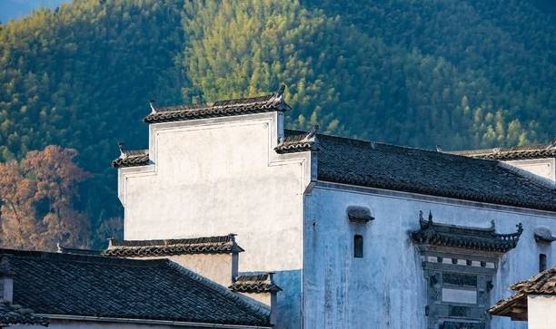 原创 比西递内敛、比宏村安静,这座徽州古村木雕十分精湛4