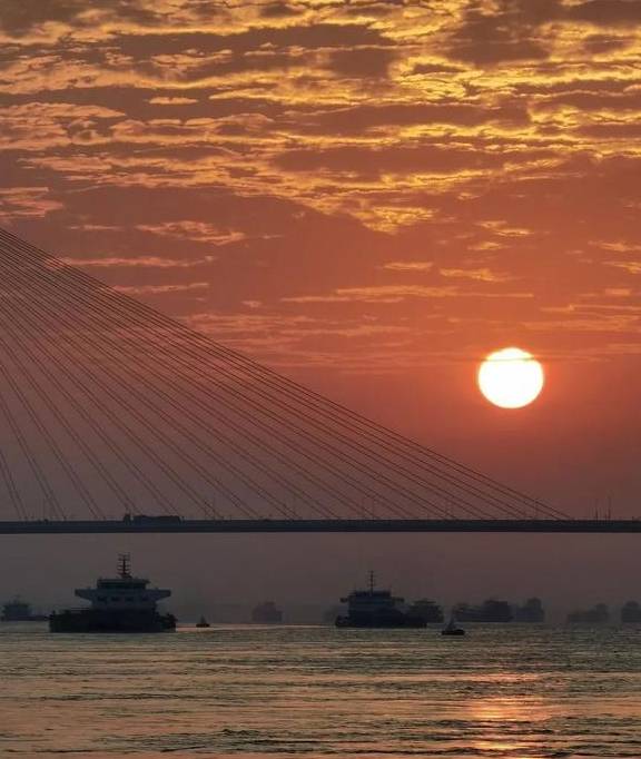 原创 30个绝美的日出日落，一张照片一座城，你去过几个？21