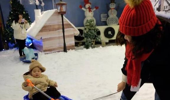 原创 成都再添一处“遛娃”圣地——“冰雪乐园”13