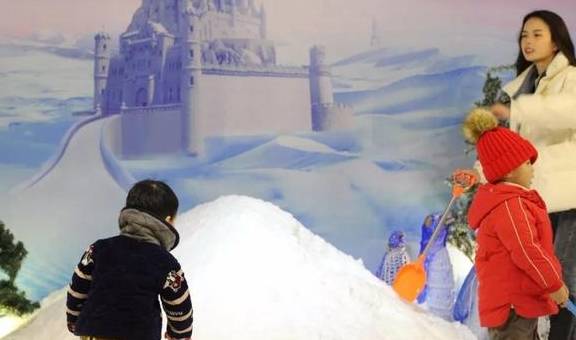 原创 成都再添一处“遛娃”圣地——“冰雪乐园”15