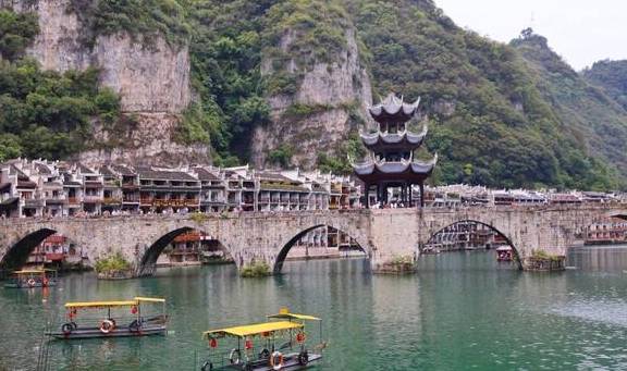 原创 国内5个最受欢迎的网红景点,去过的都说不后悔5