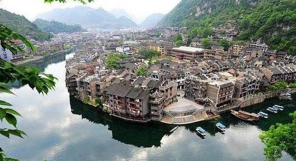 原创 国内5个最受欢迎的网红景点,去过的都说不后悔6