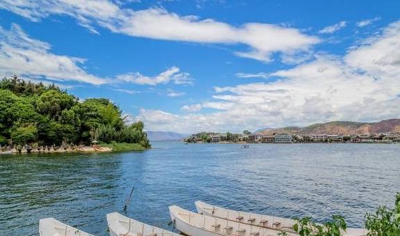 原创 国内5个最受欢迎的网红景点,去过的都说不后悔9