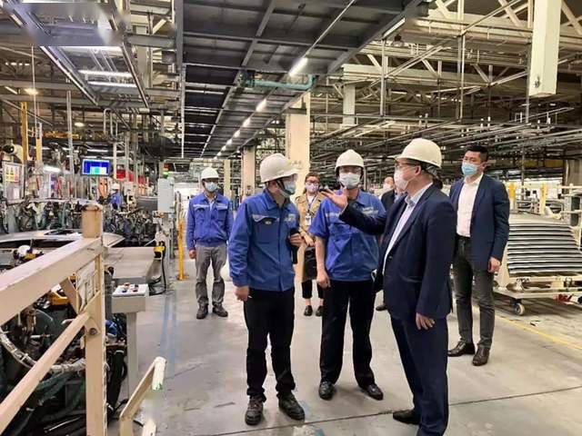 被“炸”出来的姚振华，彻底失灵了？1