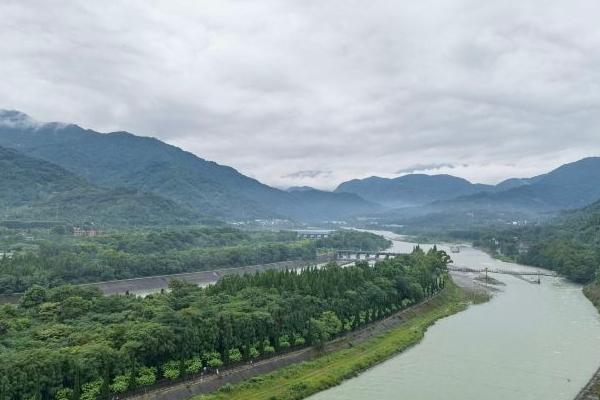 都江堰带孩子哪里好玩 带孩子玩的地方推荐1