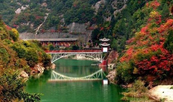 原创 逃离城市的雾霾天,到宝鸡凤县灵官峡景区“吸氧、洗肺”吧!1