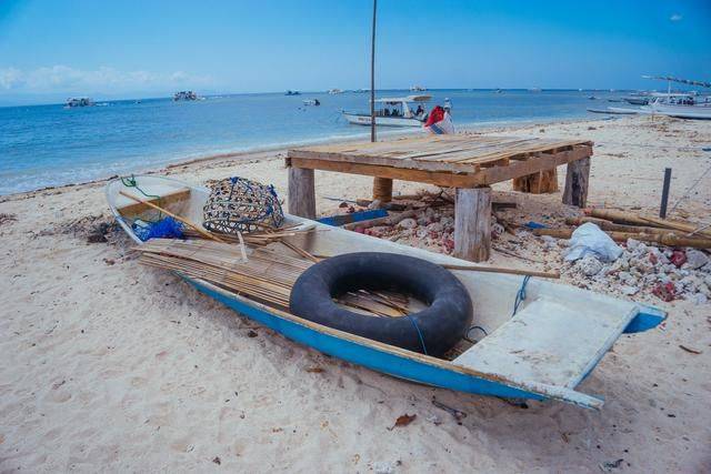 印尼蓝梦岛,风光无限的背后的简朴生活,你愿意在这里过日子吗8