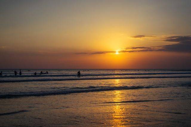 印尼蓝梦岛,风光无限的背后的简朴生活,你愿意在这里过日子吗23