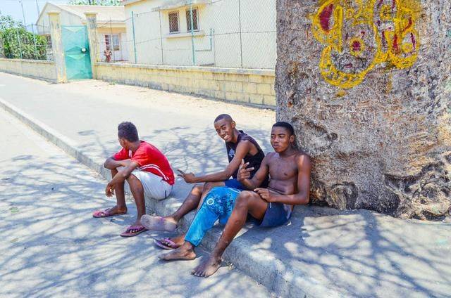 越贫穷越简单,这个非洲小岛质朴无比,人们都生活的很快乐16