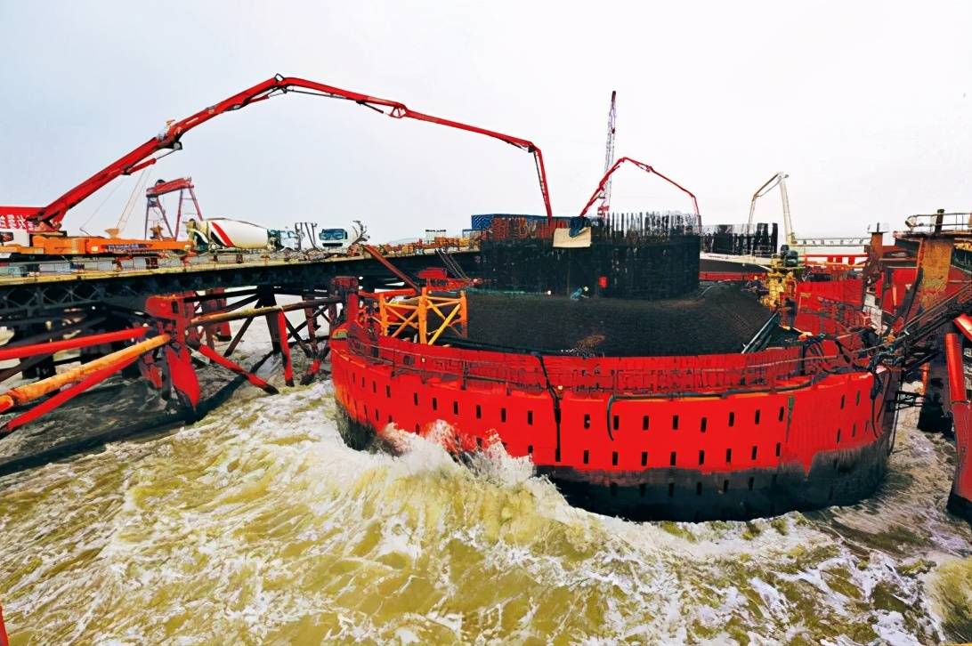 平潭海峡大桥,中国桥梁建设超级工程,世界最长跨海峡公铁大桥3