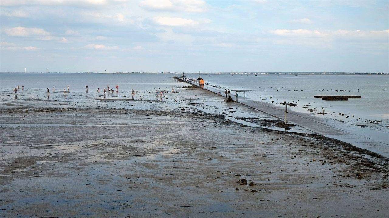 世界上最危险的公路,全长4200米,司机通过时需要狂踩油门5