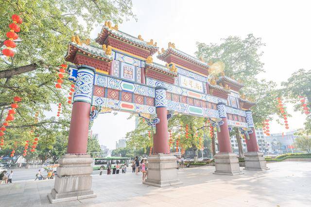 肇庆有个十分复古的牌坊,有机会一定要来看看,尽显美丽12