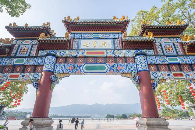 肇庆有个十分复古的牌坊,有机会一定要来看看,尽显美丽18