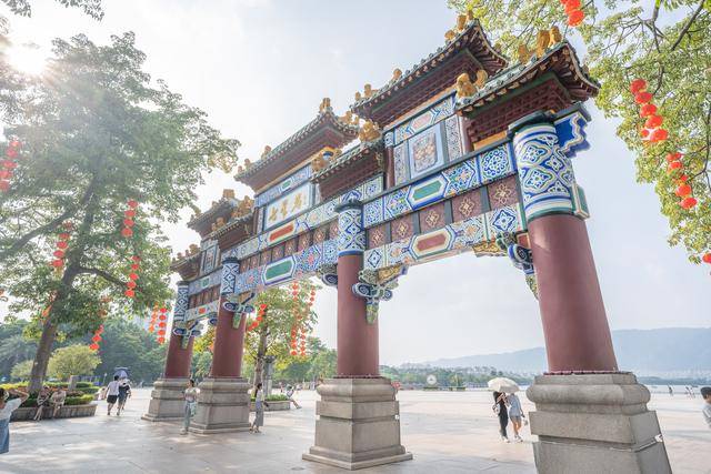 肇庆有个十分复古的牌坊,有机会一定要来看看,尽显美丽19