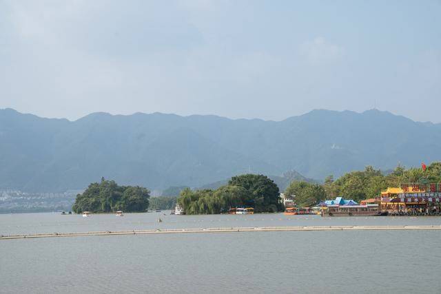 肇庆有个十分复古的牌坊,有机会一定要来看看,尽显美丽25