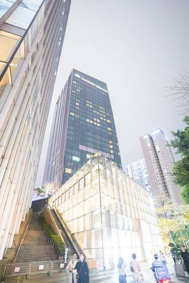 多财多金却最低调的太古汇,广州人一定都会来打卡的,高端购物区7