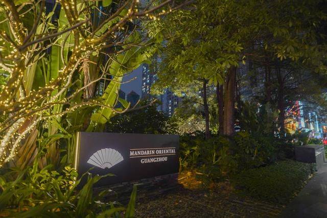 多财多金却最低调的太古汇,广州人一定都会来打卡的,高端购物区13