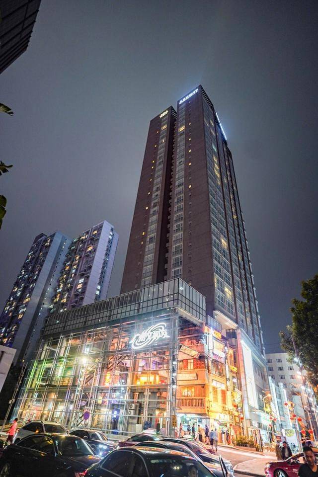 多财多金却最低调的太古汇,广州人一定都会来打卡的,高端购物区14