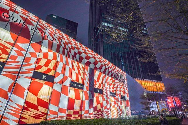 多财多金却最低调的太古汇,广州人一定都会来打卡的,高端购物区21