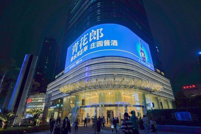 广州万菱汇只开东西两门,如今人少了许多,未来据说有三个地铁线2