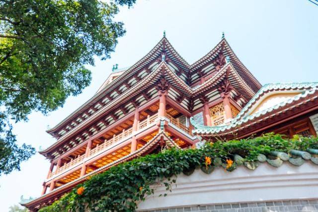 海珠区最热闹的地段，竟然还有个寺庙，古色古香拍照无敌12
