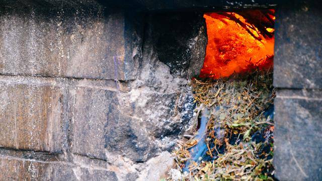 拉萨色拉寺,雨天参观也很美7