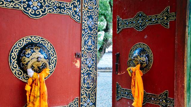 拉萨色拉寺,雨天参观也很美22