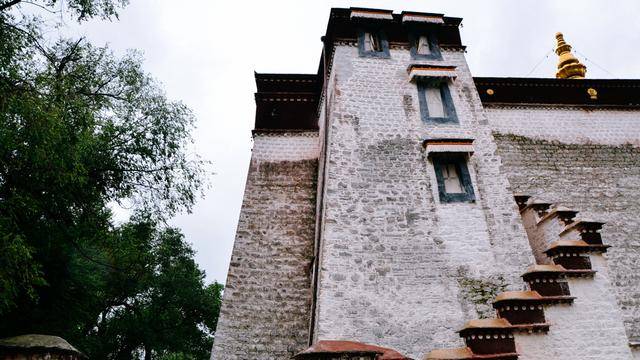 拉萨色拉寺,雨天参观也很美24