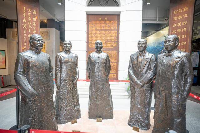 粉色的建筑格外显眼,没想到竟然是个博物馆?快来看看吧1