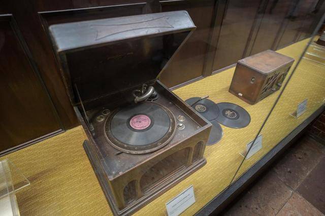 粉色的建筑格外显眼,没想到竟然是个博物馆?快来看看吧18