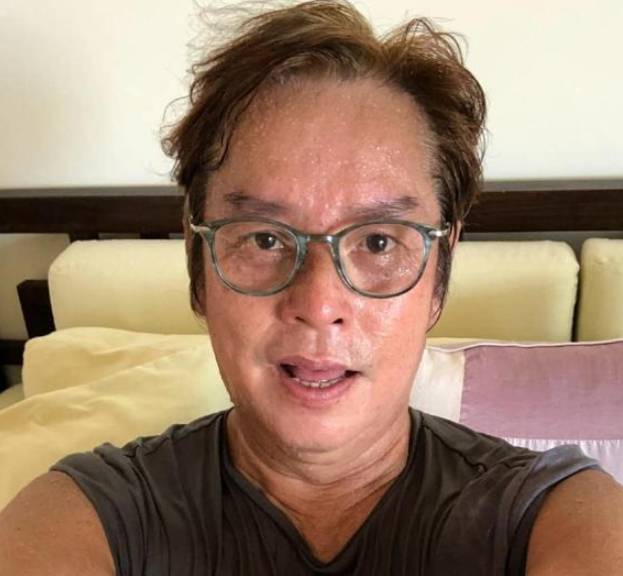 谭咏麟公开自己的家:楼顶天台大得能开派对,在香港属于顶级户型4