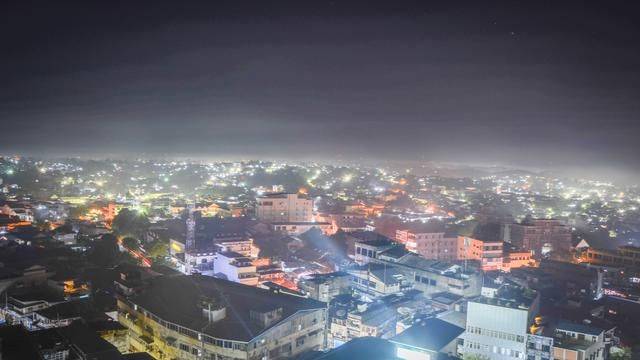印尼还有做这么漂亮的城，火山+大海，冷门小众旅行地美娜多6