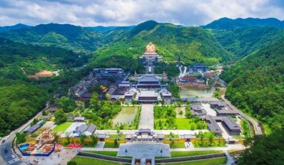 宁波有座低调的山,建有全球最大的弥勒佛像,不输普陀山3