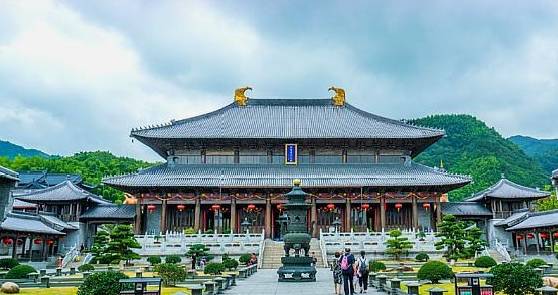 宁波有座低调的山,建有全球最大的弥勒佛像,不输普陀山6