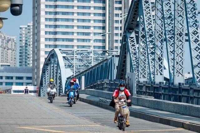 广这座广州最早的铁桥,名气很大,却有很多人在此跳桥10