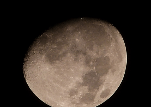 嫦娥四号揭开月球背面神秘面纱,发现2180万吨异物,到底是啥?6