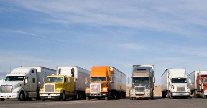 为“讨口饭吃”,私自将2700辆货车驶向我国,中方:请原路返回2