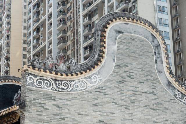 广州最壕祠堂,曾经有个地产商想买他们的土地,结果反被村民……2