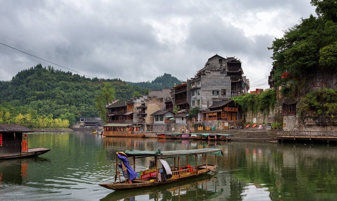 离北上广深后,哪座城市对年轻人最友好:重庆7