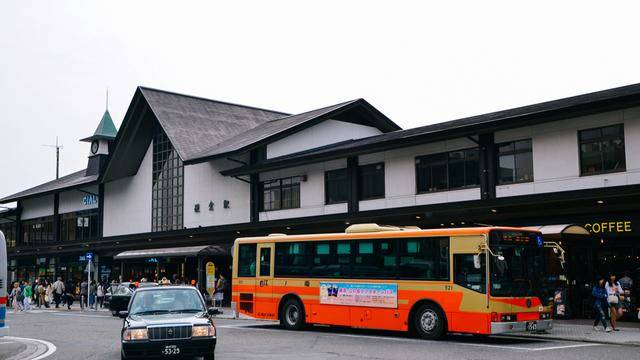 鹤岗八幡宫,镰仓地标建筑物,十分古朴1