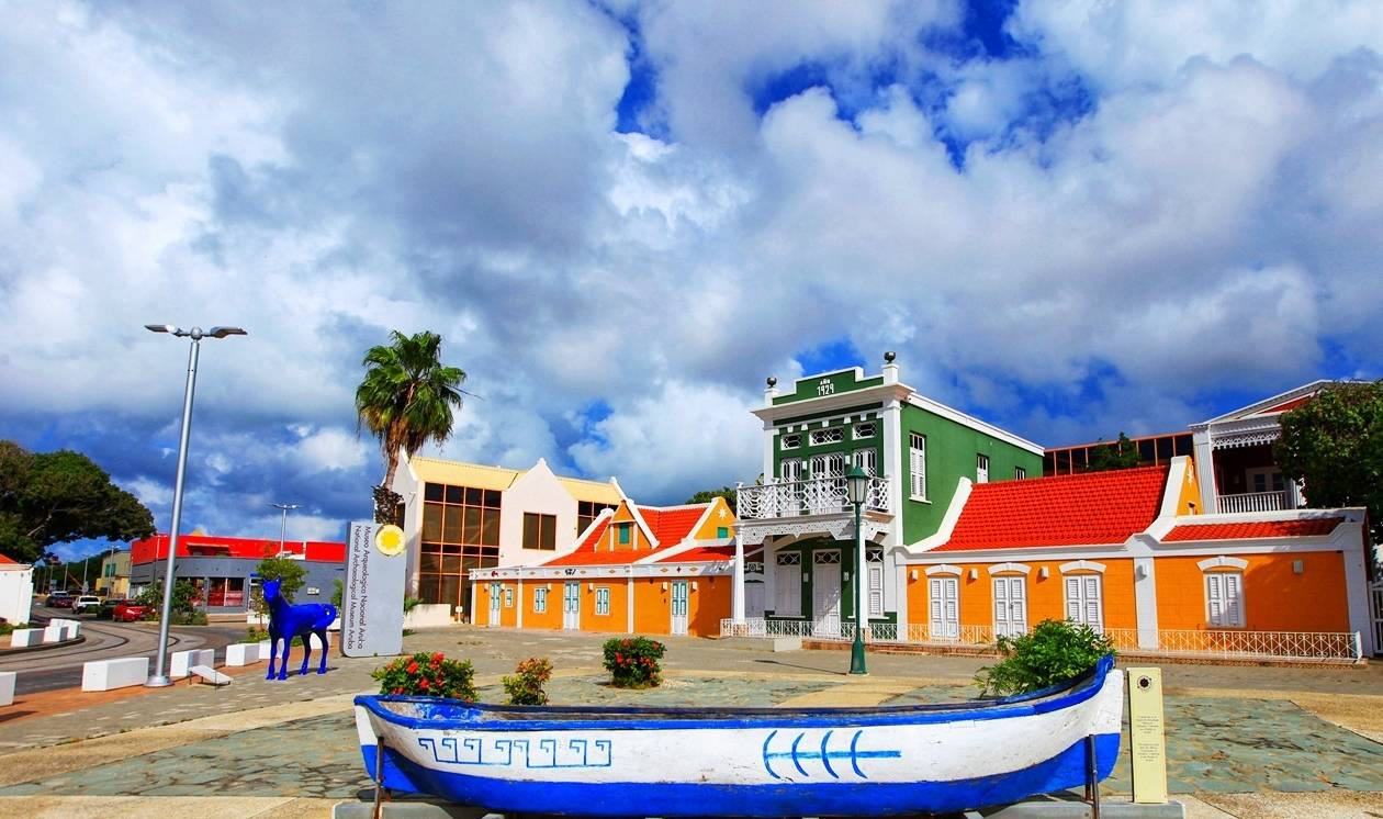 开车2小时就能走完的小岛:喝水都成问题,人均年收入却超20万4