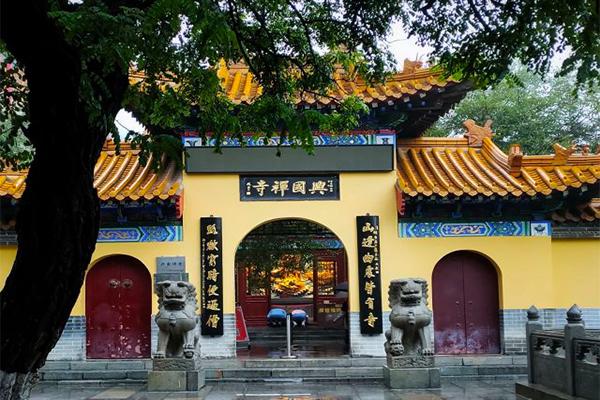 济南千佛山门票价格及免费规定2