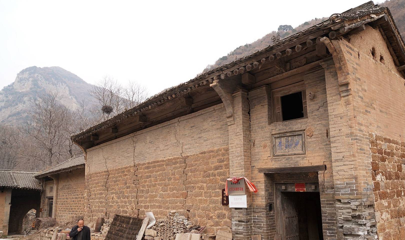 山西农民3年花30万,独自修缮1座古院落,150万也不卖9