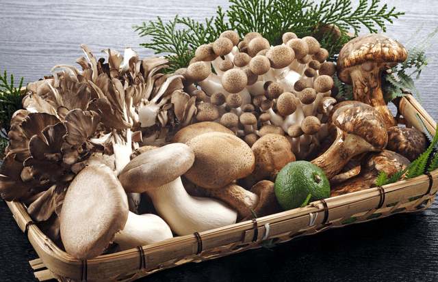 这6种食物不能二次加热,吃不完最好扔掉1