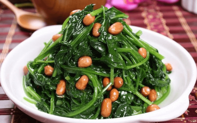 这6种食物不能二次加热,吃不完最好扔掉4