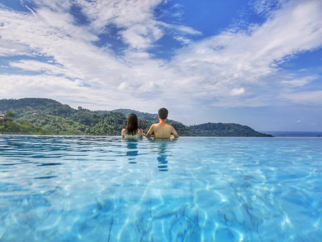 普吉岛无边泳池酒店Foto hotel价格多少钱7