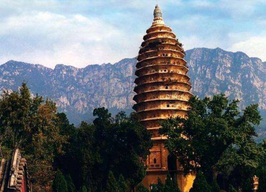 中国现存最早的砖塔,历经近1500年风雨仍巍然屹立,至今完好无损1