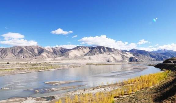 西藏旅游：冬天来西藏，竟然能看到这种画面3